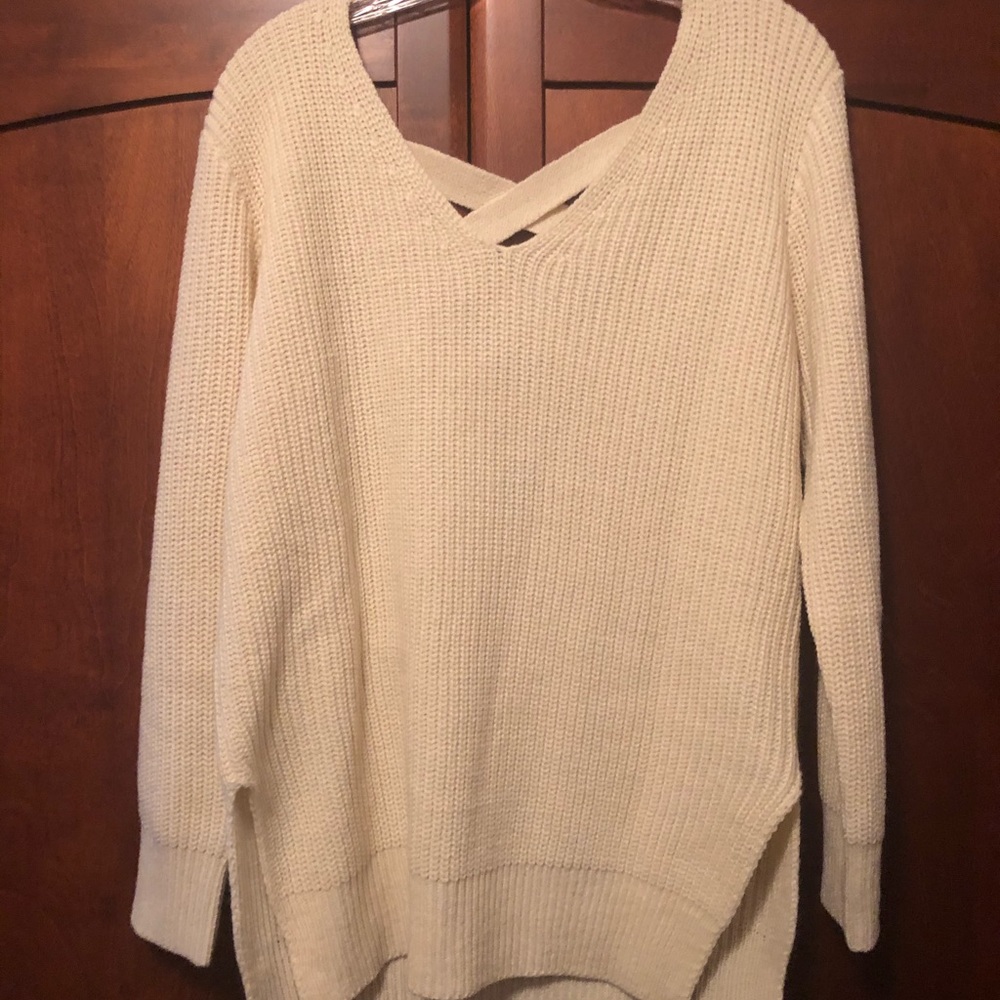 Women’s Boutique Sweater. New without Tags! Small